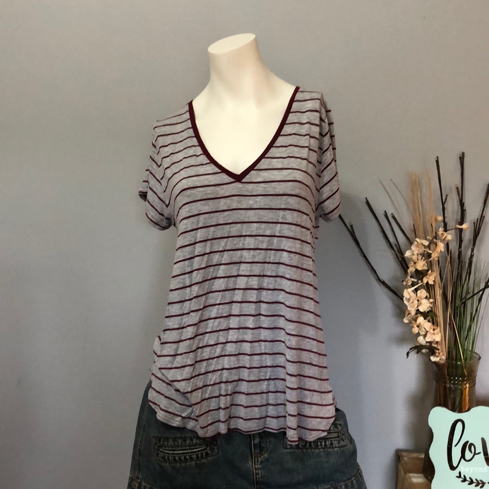 Cotton On striped maroon and gray t-shirt, Large
